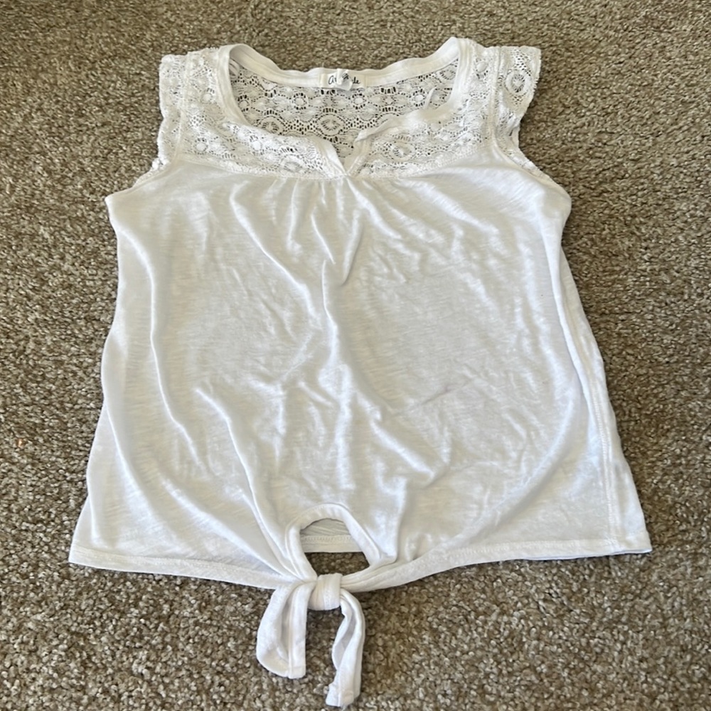 Aeropostale brand unique woman’s tie shirt with crotchet top size xs white